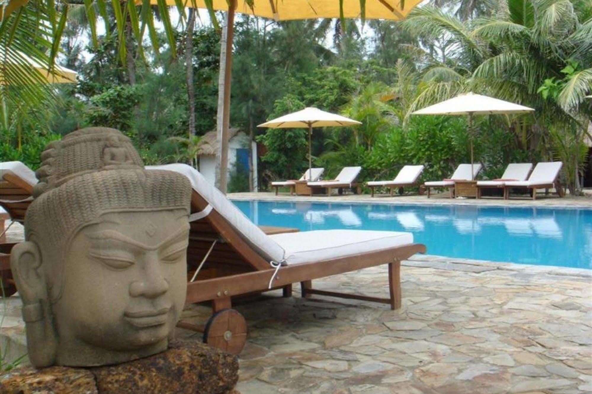 Le Domaine De Tam Hai Resort An Hoa Exterior photo